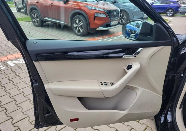 Skoda Octavia cena 69600 przebieg: 128000, rok produkcji 2019 z Rabka-Zdrój małe 631